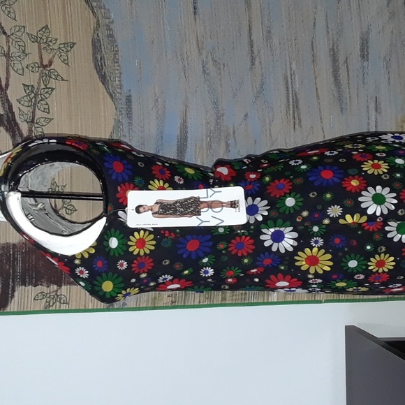 Luc Fontaine dress. Montreal designer - Picture 3 of 5